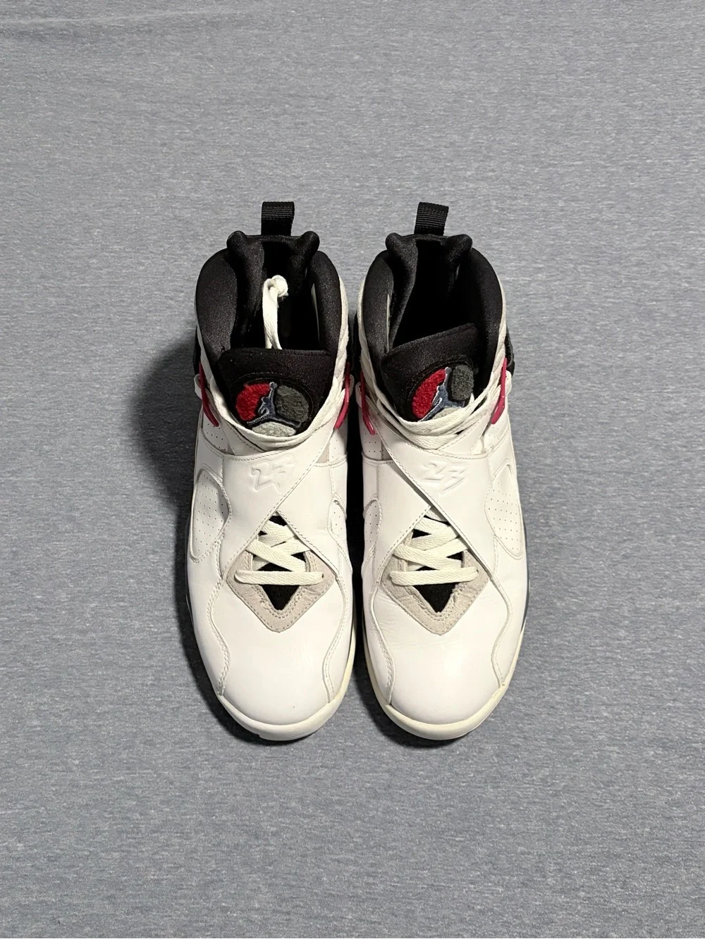 Jordan 8 Retro ‘Bugs Bunny’ (305381-103) Released 2013.
